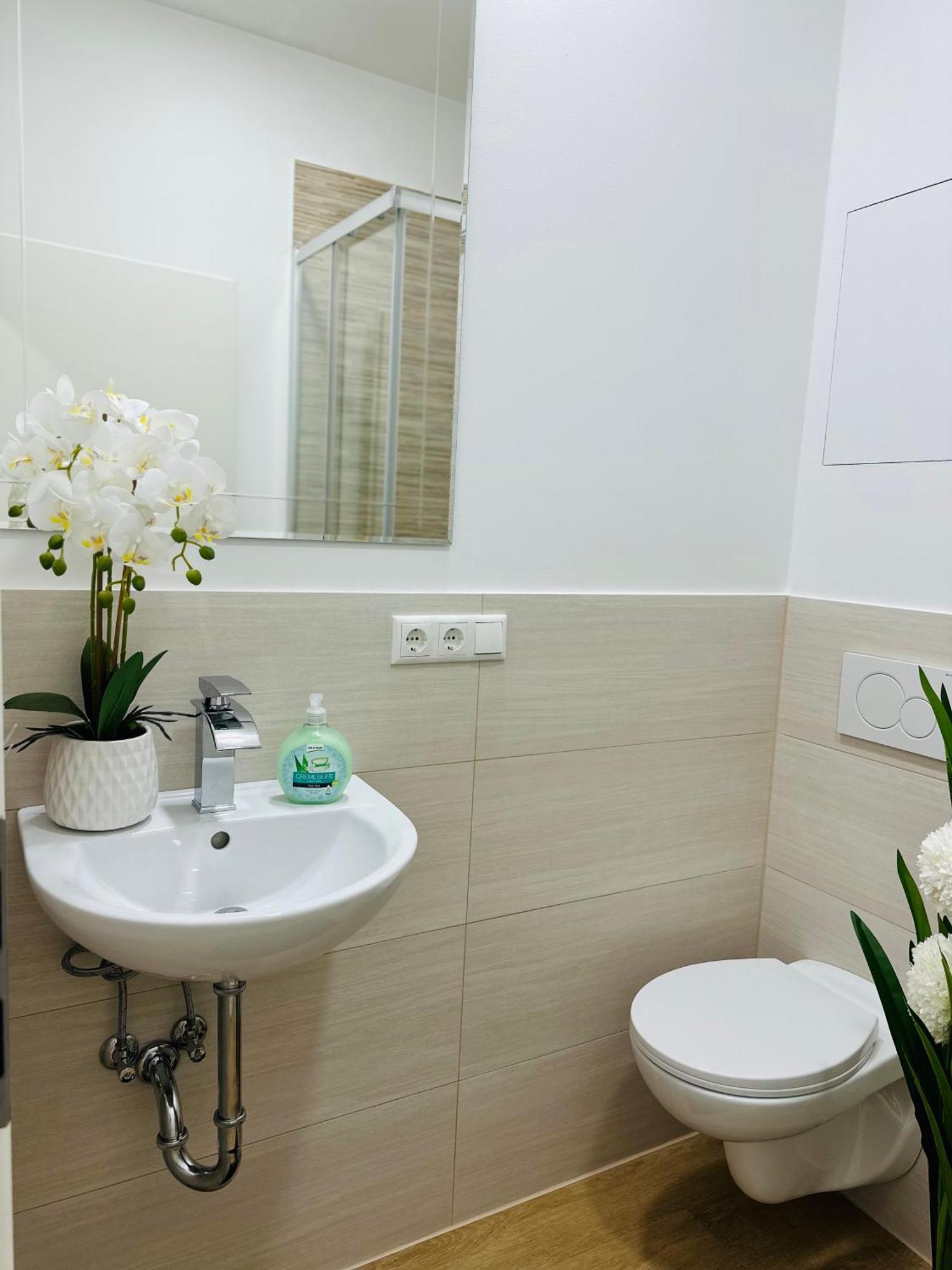 Doppelzimmer Mira 4 Pulheim Εξωτερικό φωτογραφία